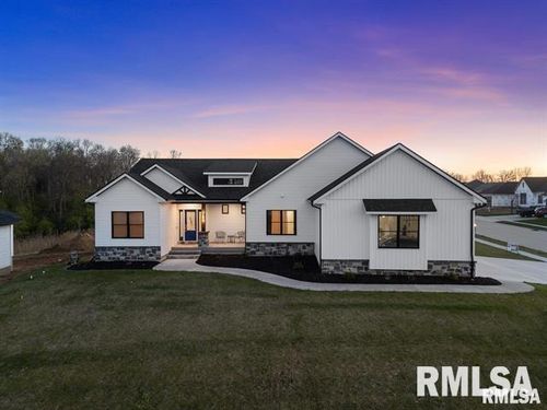 6817 Timber Ct, Bettendorf, IA, 52722-2688 | Card Image