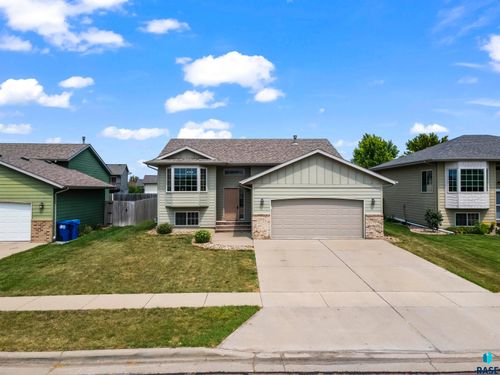 7800 W 55th. St Street, Sioux Falls, SD, 57106-7653 | Card Image