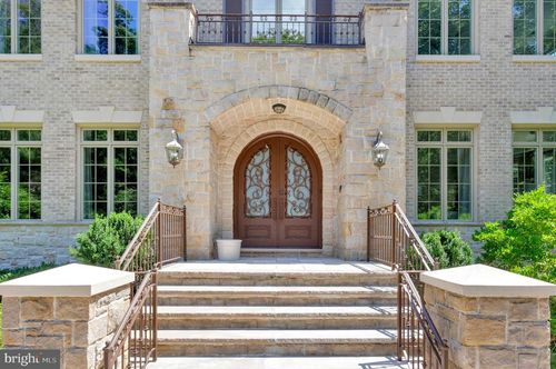 6700 Lupine Ln, Mclean, VA, 22101-1577 | Card Image