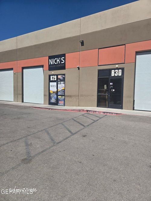 b29-12301 Rojas Dr, El Paso, TX, 79928-3605 | Card Image