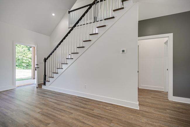1020 Loggins Rd, House other with 4 bedrooms, 3 bathrooms and 1 parking in Charlotte TN | Image 5