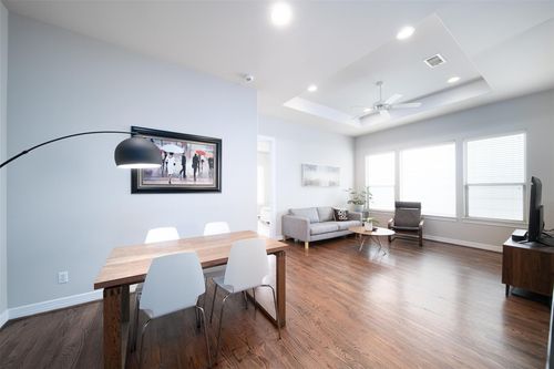 3848 Center St, Houston, TX, 77007-5842 | Card Image