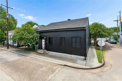 3228 Annunciation St, New Orleans, LA, 70115-1104 | Card Image