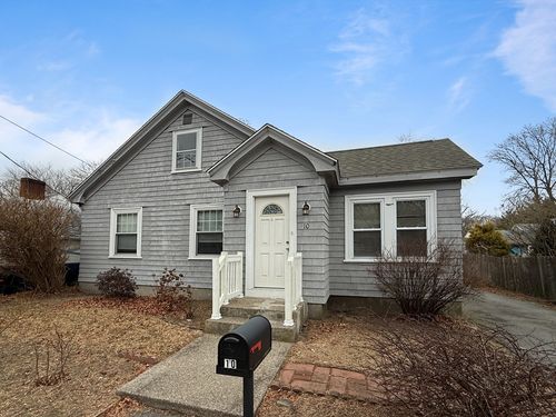 10 Coyle Ave, Rumford, RI, 02916-2114 | Card Image