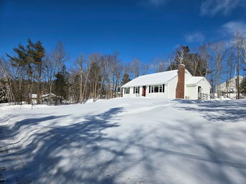 32 Homan Ln, New London, NH, 03257-5827 | Card Image