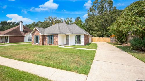 8077 Carlton Roberts Blvd, Denham Springs, LA, 70726-7786 | Card Image