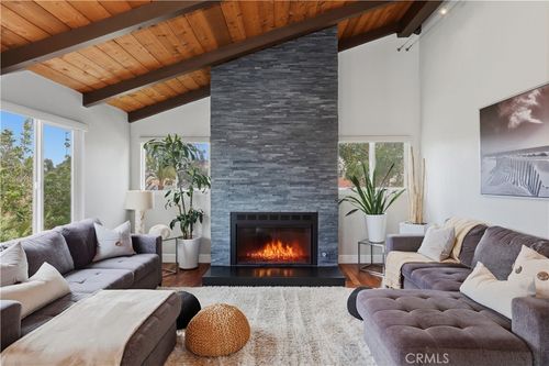 2845 Cazadero Dr, Carlsbad, CA, 92009-5902 | Card Image