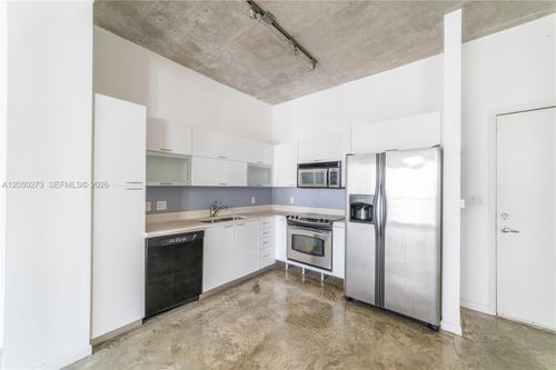 305-234 Ne 3rd St, Miami, FL, 33132-2236 | Card Image