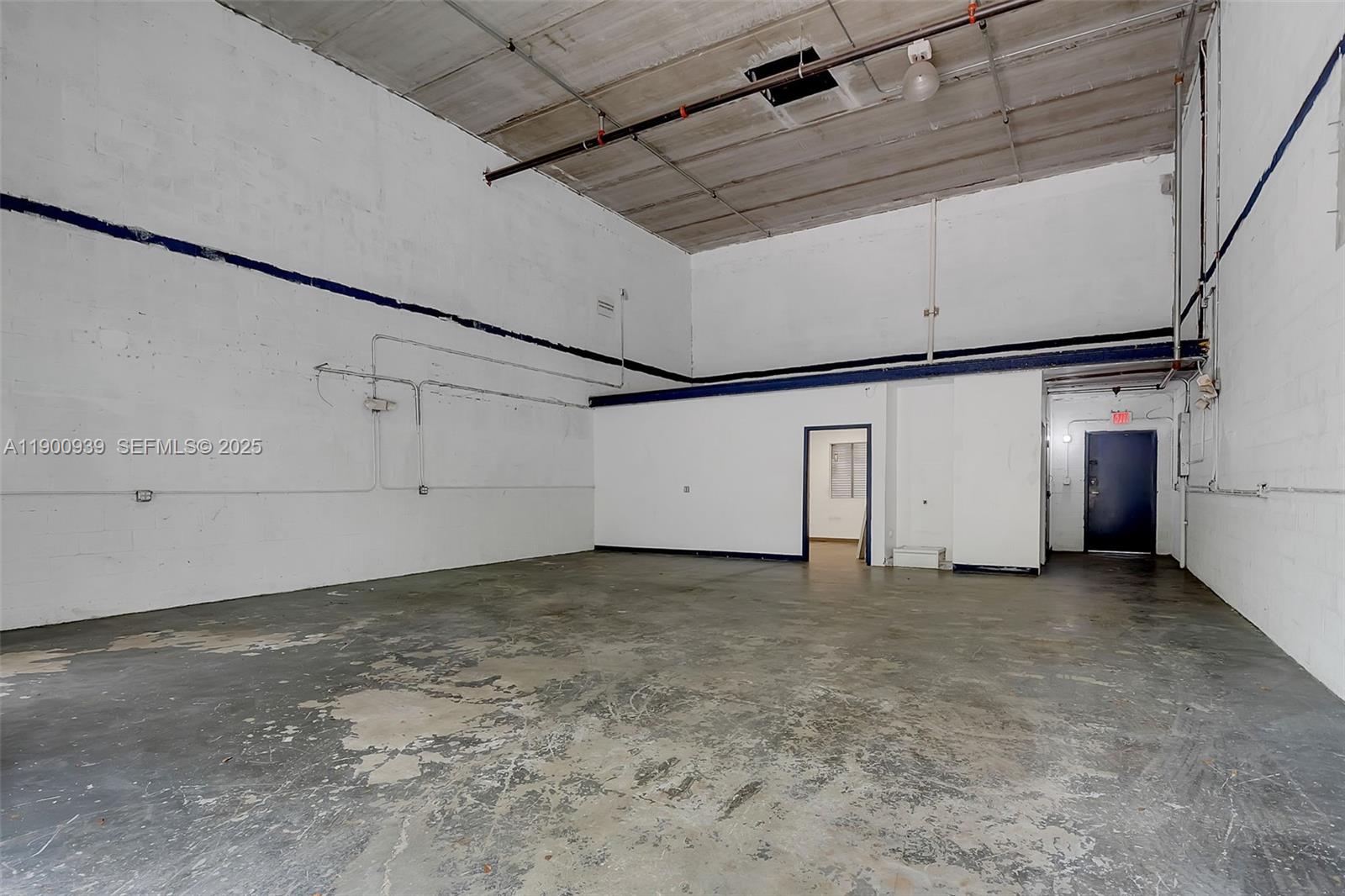 Commercial Lease in Miami Gardens 3
