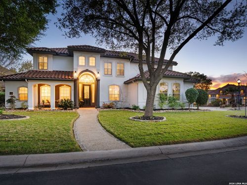 2 Lakeside Dr, San Antonio, TX, 78248-1019 | Card Image