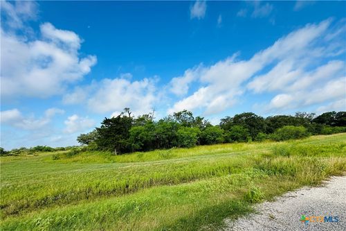 10 Sydnie Ranch Rd, Inez, TX, 77968 | Card Image