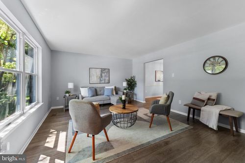 10 Iron Bolt Ct, CATONSVILLE, MD, 21228-2422 | Card Image