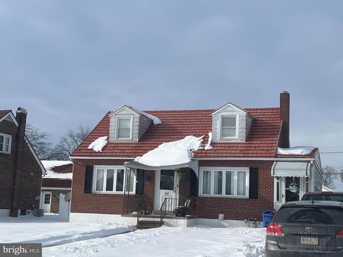 509 Columbia Ave, TEMPLE, PA, 19560-1414 | Card Image