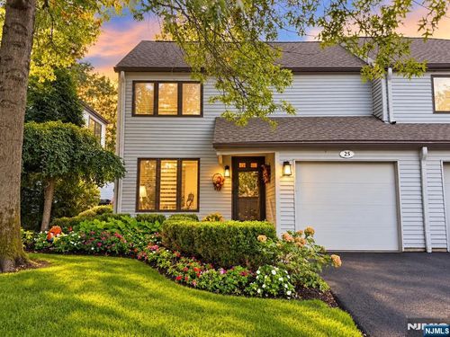 25 Stonegate Drive, Roseland, NJ, 07068 | Card Image