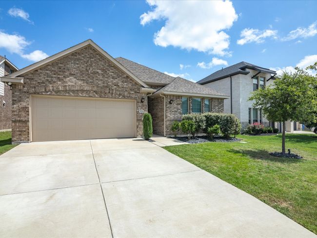 624 Hazeltine Rd, House other with 4 bedrooms, 3 bathrooms and null parking in Red Oak TX | Image 4