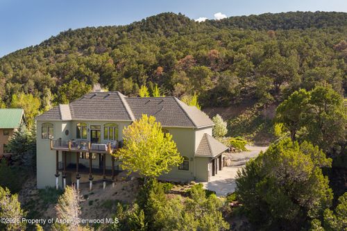 587 Hillcrest Dr, Basalt, CO, 81621-8322 | Card Image