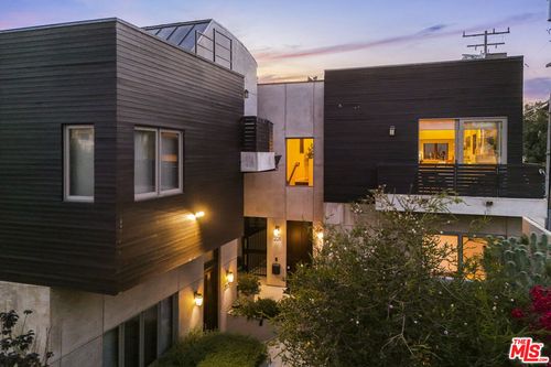 2011 Idaho Ave, Santa Monica, CA, 90403-3315 | Card Image