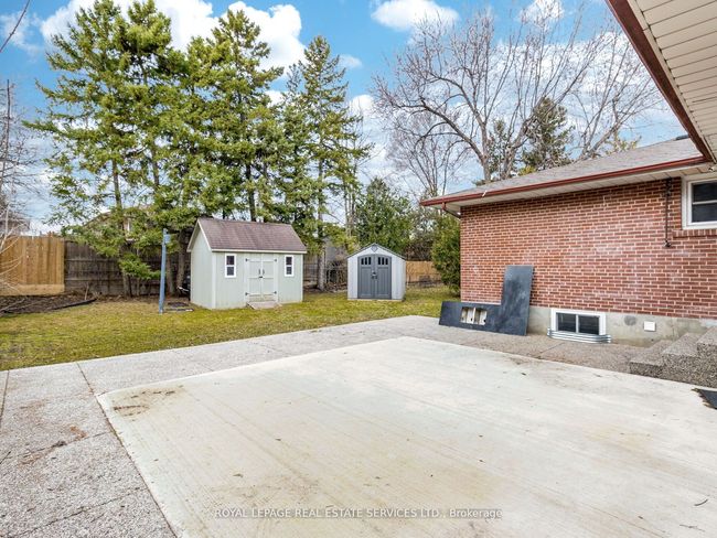 231 Elizabeth St S, House other with 6 bedrooms, 5 bathrooms and 4 parking in Brampton ON | Image 37