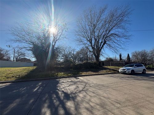 1311 N Jones St, Fort Worth, TX, 76164-9229 | Card Image