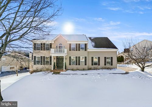 38 Wick Dr, Parkesburg, PA, 19365-9108 | Card Image