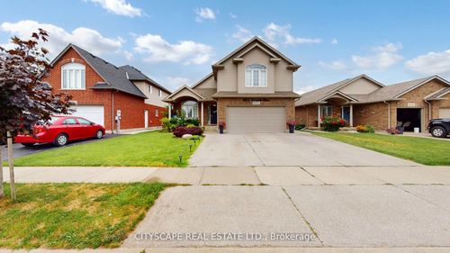 8655 Westport Dr, Niagara Falls, ON, L2H0A3 | Card Image