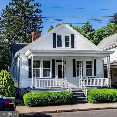 222 W Pomfret St, CARLISLE, PA, 17013-2822 | Card Image