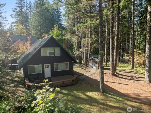 102 Lake Creek Dr, Packwood, WA, 98361-9703 | Card Image