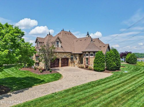 3320 High Pointe Way, Louisville, TN, 37777-3790 | Card Image