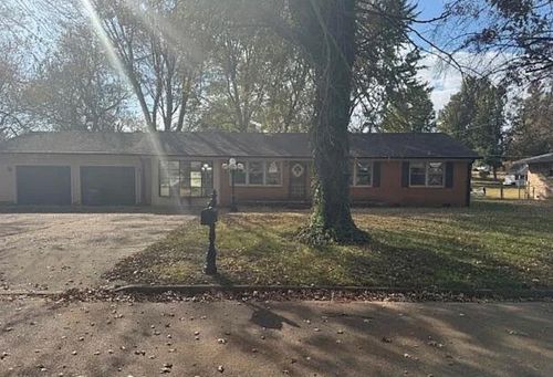 3305 Cottonwood Dr, Union City, TN, 38261-1513 | Card Image