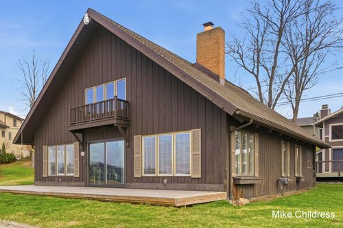 6390 Lakeshore Dr, Saranac, MI, 48881-8789 | Card Image