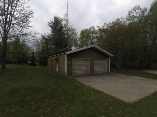 137 Henderson Place, Cherry Grove Township, MI, 49601 | Card Image