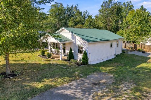 905 S Russell St, Portland, TN, 37148-1446 | Card Image