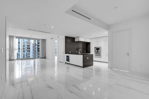 300 Biscayne Boulevard Way, Miami, FL, 33131-2276 | Card Image