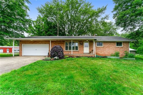 6235 Homeworth Rd, Homeworth, OH, 44634-9769 | Card Image