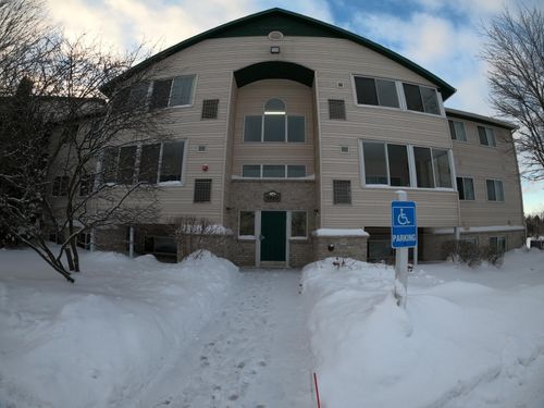 unit-11-5869 Crosswinds Dr, Norton Shores, MI, 49444-8752 | Card Image