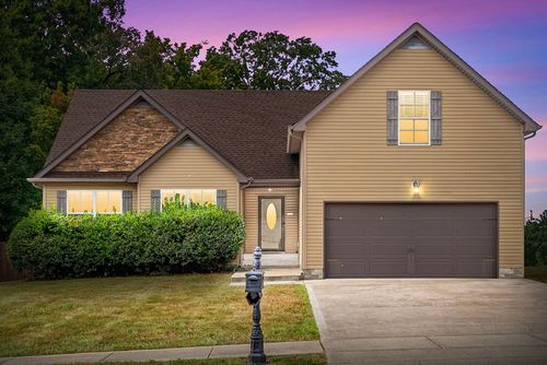 1102 Meachem Dr, Clarksville, TN, 37042-0724 | Card Image