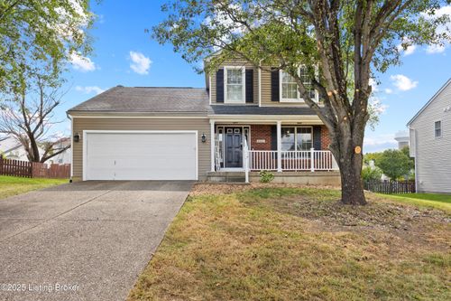 6612 Rockview Way, Louisville, KY, 40299-4267 | Card Image