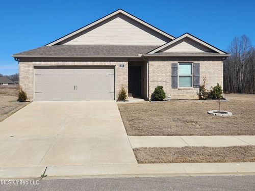 5268 Alpine Dr, Horn Lake, MS, 38637-1298 | Card Image
