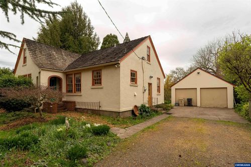 1370 Sw 35th St, Corvallis, OR, 97333-1133 | Card Image