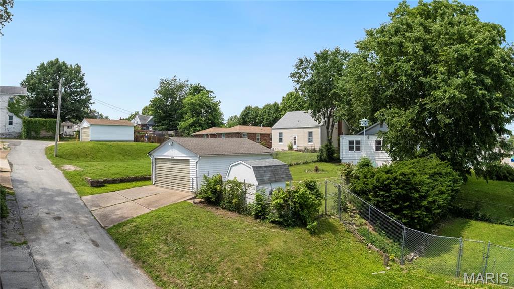 Land in St Louis 5