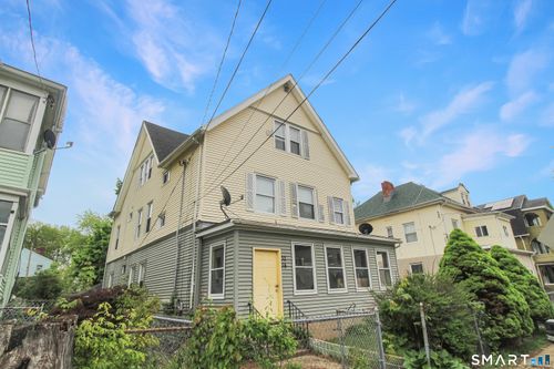 32 Lenox Street, Hartford, CT, 06112 | Card Image