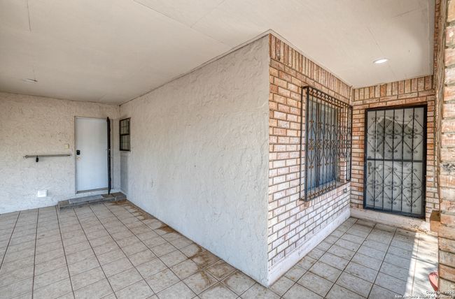 1390 Windmill Rd, House other with 2 bedrooms, 2 bathrooms and null parking in Uvalde TX | Image 20