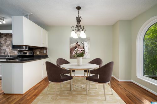 140-140 W Green, Vestavia, AL, 35243-1877 | Card Image