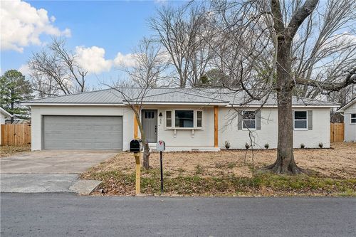 205 Se 12th Street, Bentonville, AR, 72712 | Card Image