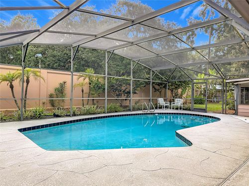 5020 The Oaks Cir, Edgewood, FL, 32809-3049 | Card Image