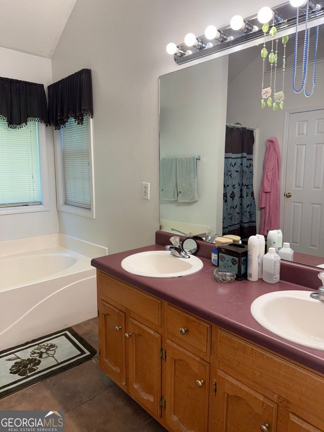 1432 Eagles Nest Cir, House other with 4 bedrooms, 3 bathrooms and null parking in Carrollton GA | Image 14