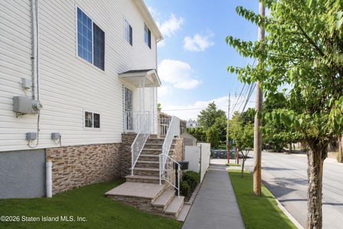 36 Rockwell Avenue, Staten Island, NY, 10305 | Card Image