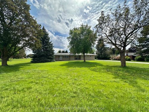 315 2nd St, Hanover, ON, N4N1A4 | Card Image