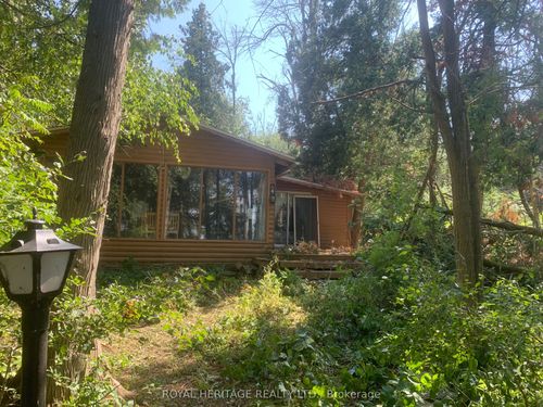B40426 E Shore Rd, Coldwater, ON, L0K1E0 | Card Image