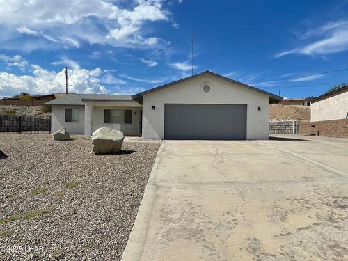 3431 Hound Ln, Lake Havasu City, AZ, 86404-3435 | Card Image
